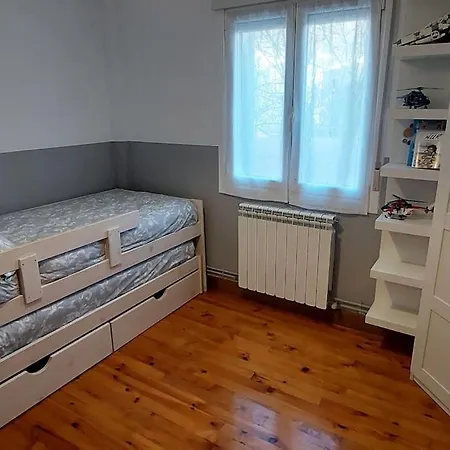 Con 2 Apartment *